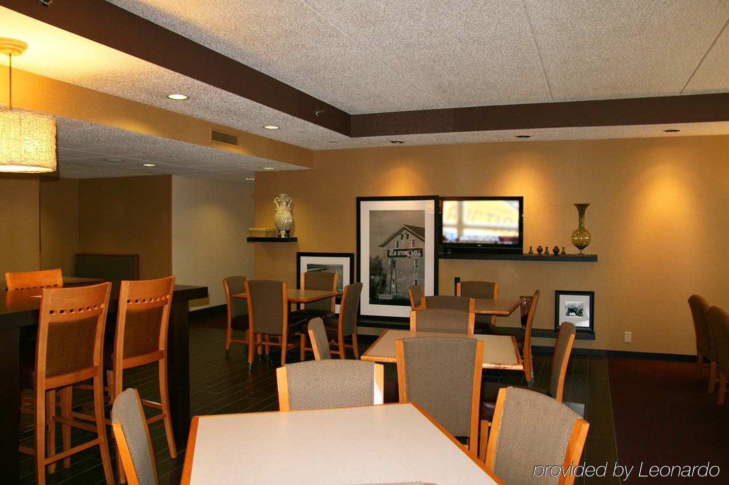 Spx Hotel Green Bay Restaurante foto